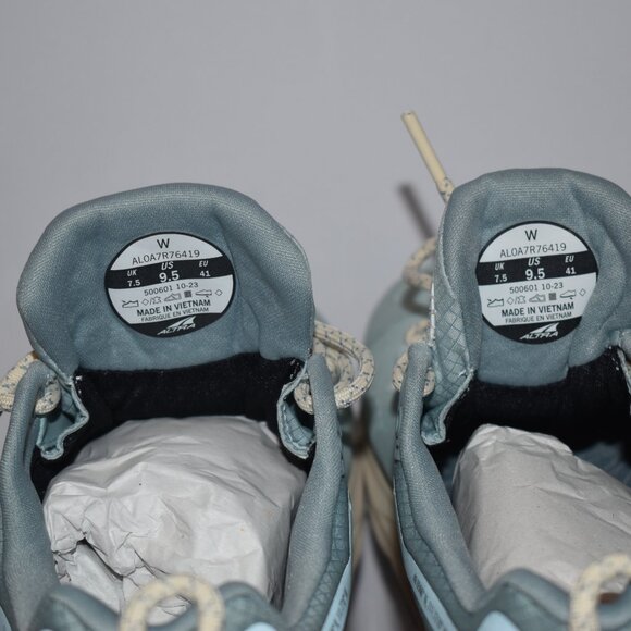 Altra Olympus 5 Hike Low GTX Gore-Tex Hiking Trail Vibram Women's Size 9.5 Blue - Picture 4 of 9